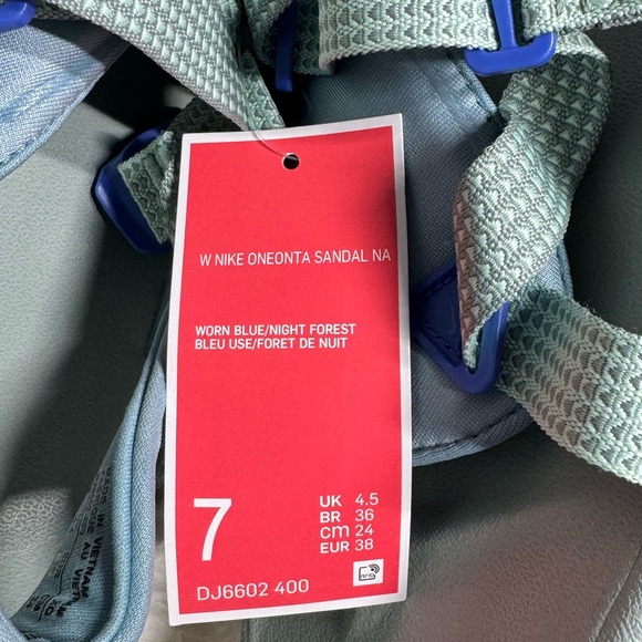 Nike Sandal - Picture 4 of 6